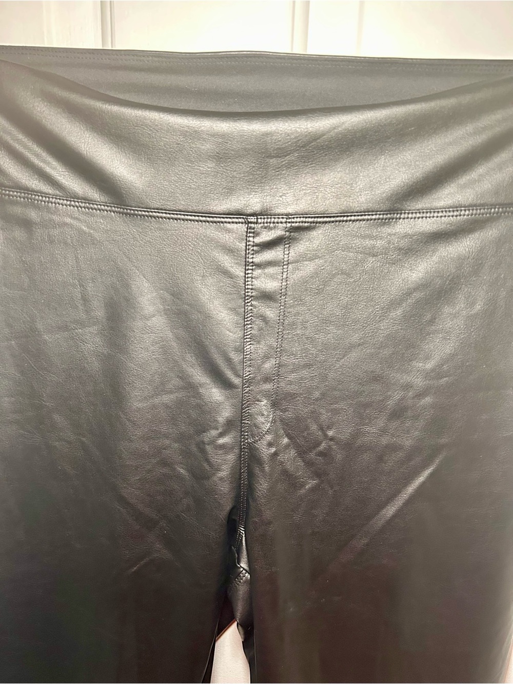 ✨Aerie OFFLINE Real Luxe High Rise Faux Leather Leggings Black XL - Picture 3 of 5